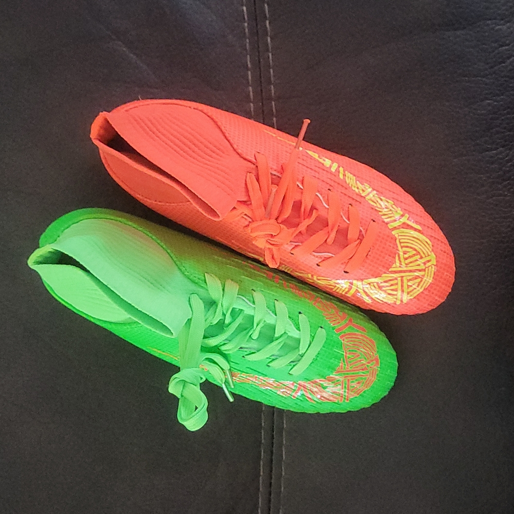 Soccer cleats